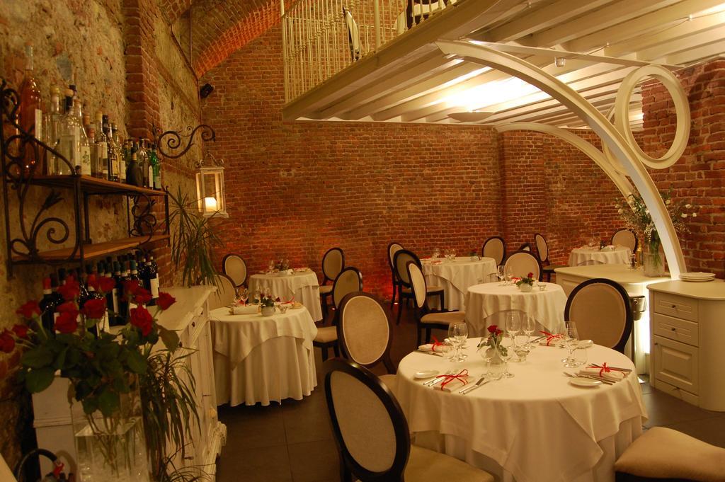 Hotel Cascina Di Corte Венарія-Реале Екстер'єр фото